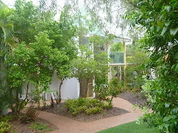 Aparthotel Chez Noosa Holiday Apartments